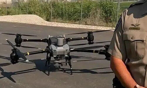 ข่าวล่าสุดเกี่ยวกับ ตํารวจยูทาจะใช้เครื่องบินไร้คนขับของ DJI FC30 ในการค้นหาและช่วยเหลือ