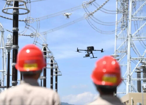 ข่าวล่าสุดเกี่ยวกับ การใช้งานหลายประเภทและเส้นทางอาชีพสําหรับ Drones