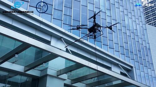 ข่าวล่าสุดเกี่ยวกับ MYUAV โดรนทำความสะอาดระดับความสูงสูงแบบใช้สายคู่ส่องสว่าง "เส้นขอบฟ้าในเมือง" ของ Shenzhen Chuangzhi Yuncheng สร้างรูปแบบใหม่สำหรับการทำความสะอาด